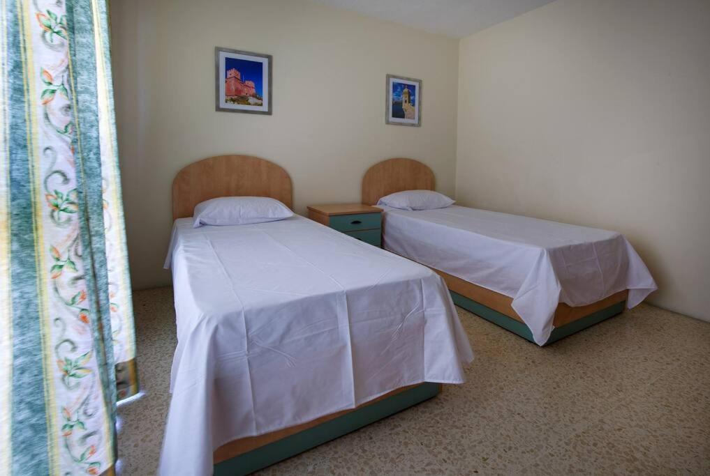 Standard 3 Bedroom Balluta Bay Appartement Sliema