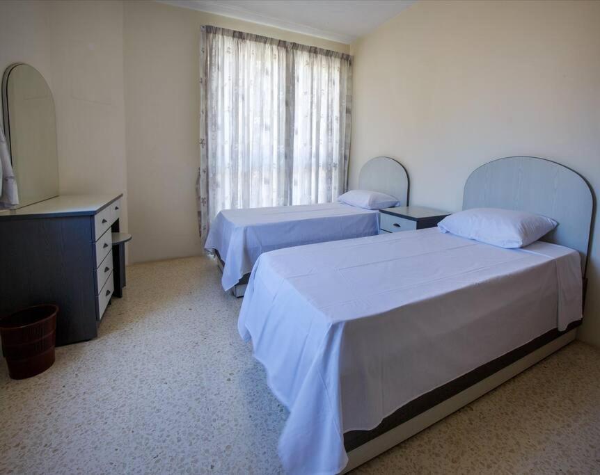 Standard 3 Bedroom Balluta Bay Appartement Sliema